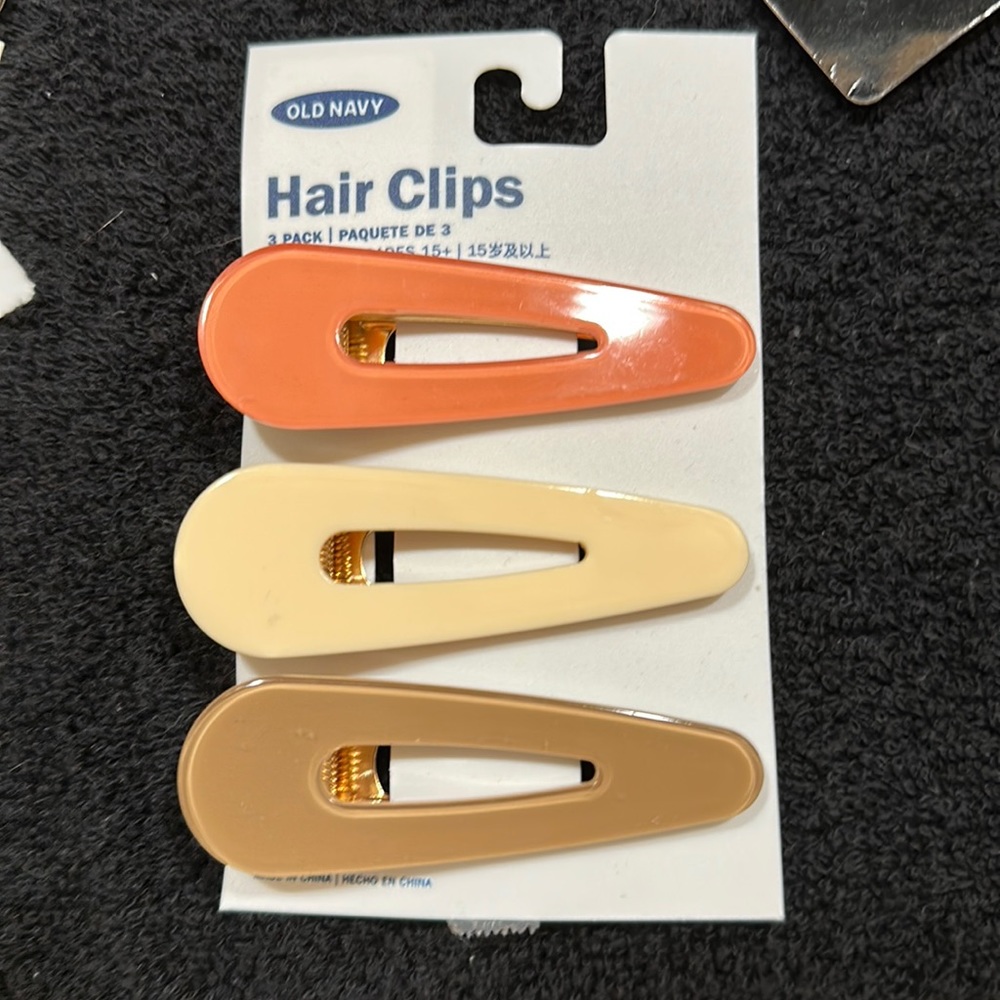 Hair clips - Picture 1 of 1